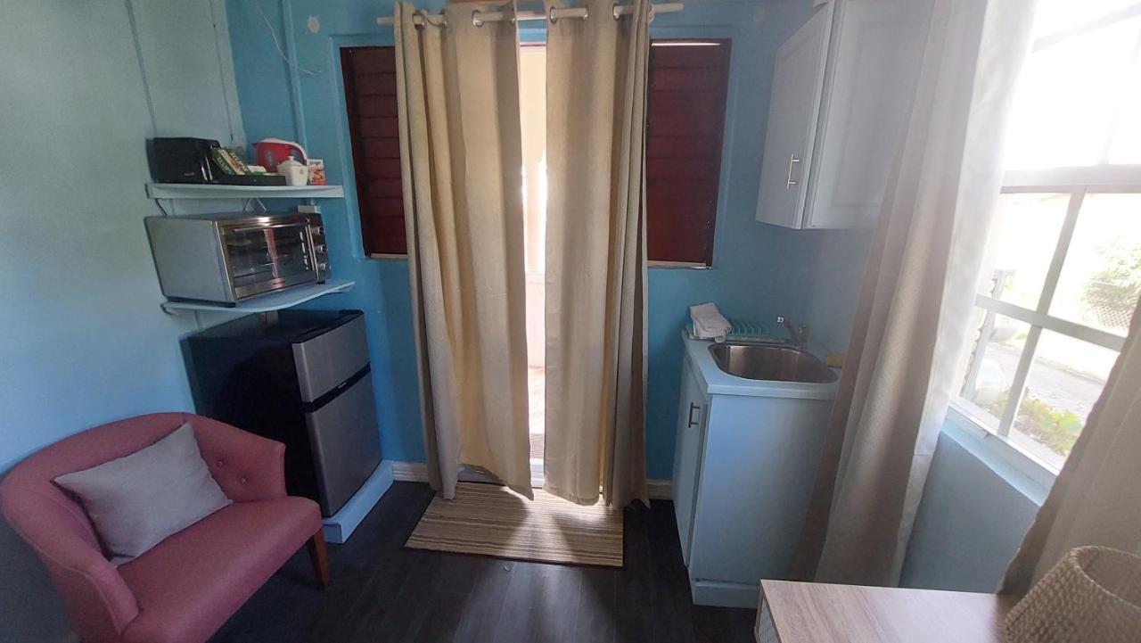 Carmen'S Cozy Studio Bridgetown Exterior photo